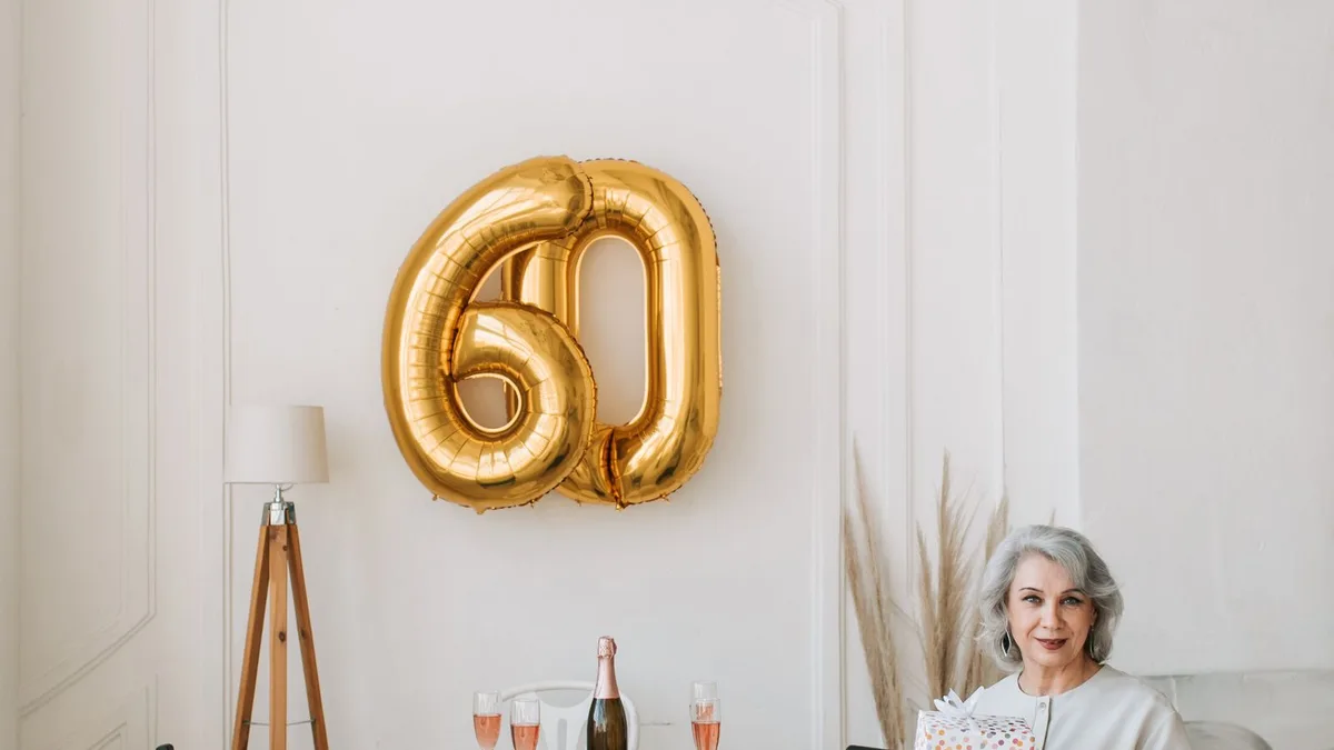 Feliz aniversário atrasado: frases curtas, sinceras e leves