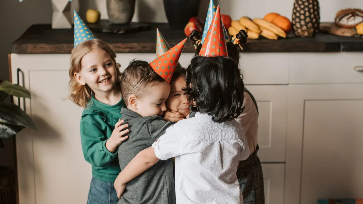 Frases de aniversário curtas e emocionantes para copiar